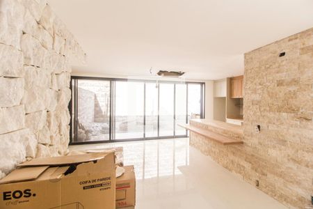 Sala  de casa de condomínio à venda com 3 quartos, 157m² em Alphaville, Santana de Parnaíba