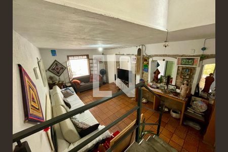 Casa para alugar com 6 quartos, 201m² em Colégio Batista, Belo Horizonte