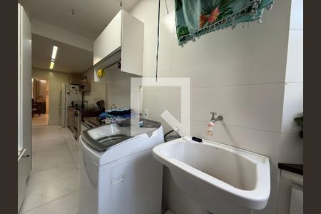 Apartamento à venda com 3 quartos, 137m² em Santo Agostinho, Belo Horizonte