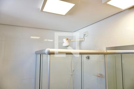 Banheiro da Suíte 1 de apartamento para alugar com 2 quartos, 55m² em Santo Antônio, Belo Horizonte