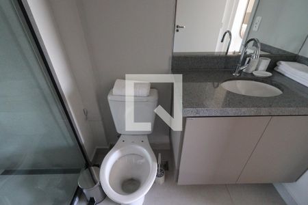 Banheiro de kitnet/studio para alugar com 1 quarto, 34m² em Santa Luzia, Ribeirão Preto