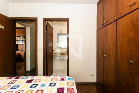 Suíte de apartamento à venda com 3 quartos, 100m² em Vila Azevedo, São Paulo