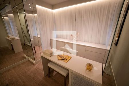 Suíte de apartamento à venda com 3 quartos, 246m² em Itaim Bibi, São Paulo