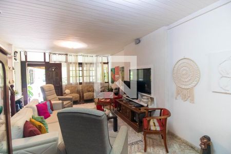 Sala de casa à venda com 5 quartos, 300m² em Vila Progresso, Niterói