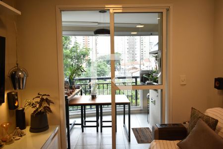 Sacada de apartamento à venda com 2 quartos, 69m² em Chácara Inglesa, São Paulo