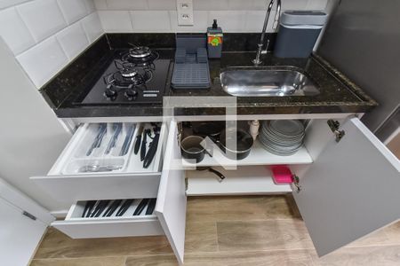 Sala/cozinha de apartamento para alugar com 1 quarto, 27m² em Vila São José, São Paulo
