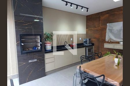 Cozinha de casa de condomínio para alugar com 3 quartos, 150m² em Granja Marileusa, Uberlândia