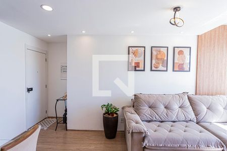 Sala e varanda extendida de apartamento para alugar com 3 quartos, 58m² em Limão, São Paulo