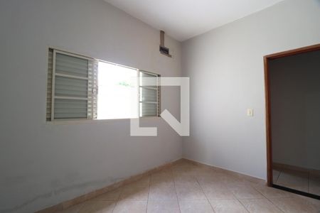 Quarto 2 de casa para alugar com 3 quartos, 115m² em Jardim Holanda, Uberlândia