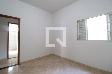 Quarto 1 de casa para alugar com 3 quartos, 115m² em Jardim Holanda, Uberlândia