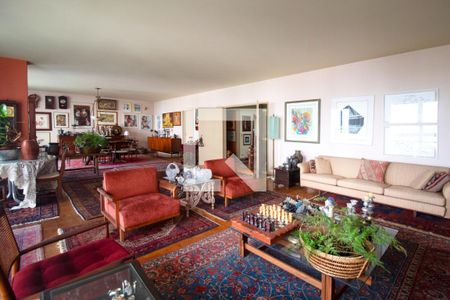 Apartamento à venda com 4 quartos, 302m² em Cerqueira César, São Paulo