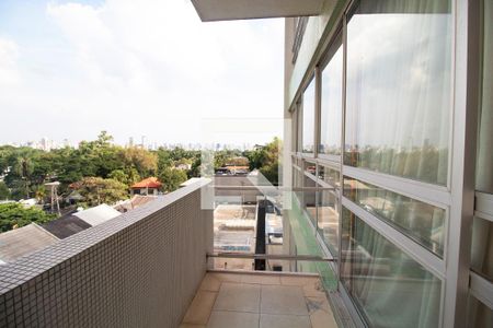 Apartamento à venda com 4 quartos, 302m² em Cerqueira César, São Paulo
