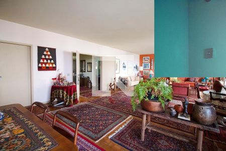 Apartamento à venda com 4 quartos, 302m² em Cerqueira César, São Paulo