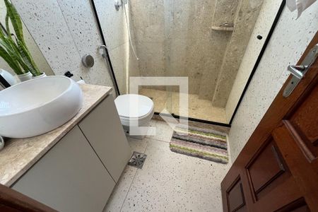 Banheiro de apartamento para alugar com 2 quartos, 50m² em Ribeira, Rio de Janeiro
