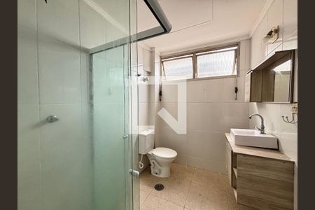Banheiro de apartamento para alugar com 2 quartos, 100m² em Indianópolis, São Paulo
