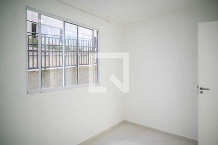 Quarto 1 de apartamento para alugar com 2 quartos, 40m² em Parque Bristol, São Paulo