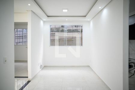 Sala de apartamento para alugar com 2 quartos, 40m² em Parque Bristol, São Paulo