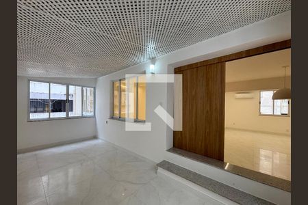 Quarto 1 de apartamento à venda com 4 quartos, 135m² em Copacabana, Rio de Janeiro