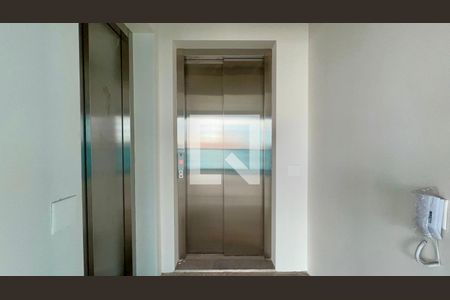 Entrada Privativa  de apartamento à venda com 3 quartos, 233m² em Jardim Paulistano, São Paulo