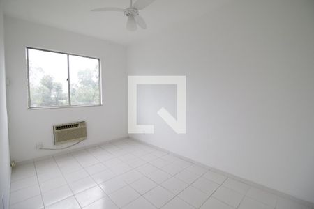 Quarto 2 de apartamento para alugar com 2 quartos, 50m² em Freguesia (jacarepaguá), Rio de Janeiro