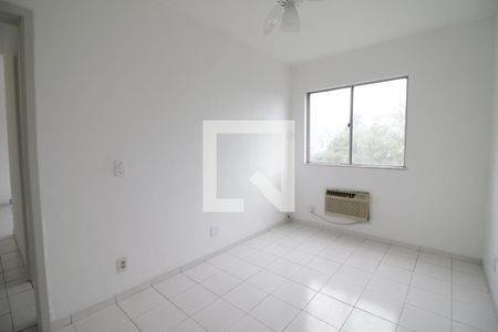 Quarto 2 de apartamento para alugar com 2 quartos, 50m² em Freguesia (jacarepaguá), Rio de Janeiro