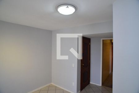 Sala de apartamento para alugar com 3 quartos, 80m² em Barra da Tijuca, Rio de Janeiro