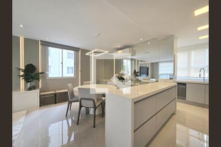 Sala de apartamento à venda com 2 quartos, 130m² em Itaim Bibi, São Paulo