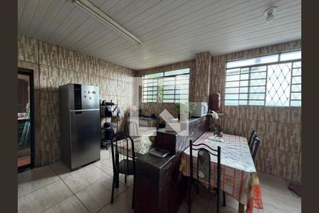 Casa à venda com 5 quartos, 246m² em Santo Andre, Belo Horizonte