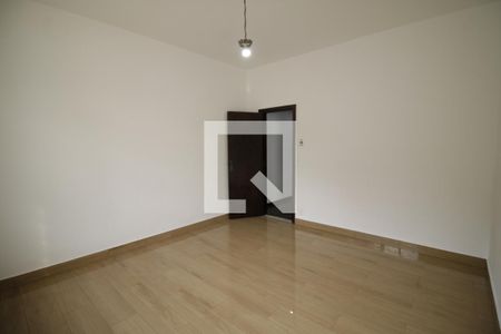 Quarto 1 de casa para alugar com 3 quartos, 180m² em Tanque, Rio de Janeiro