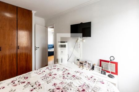 Quarto 1 de apartamento para alugar com 2 quartos, 62m² em Vila Ipojuca, São Paulo