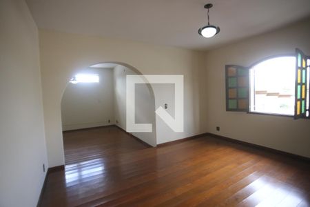 Sala de casa para alugar com 5 quartos, 328m² em Jardim Montanhês, Belo Horizonte
