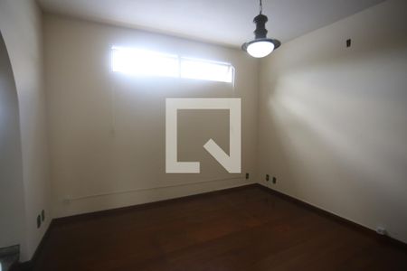 Sala de casa para alugar com 5 quartos, 328m² em Jardim Montanhês, Belo Horizonte