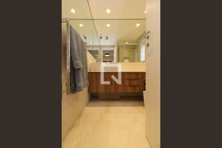 Banheiro da Suíte de apartamento à venda com 1 quarto, 52m² em Jardim Paulista, São Paulo