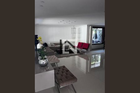 Casa à venda com 3 quartos, 332m² em Belvedere, Belo Horizonte