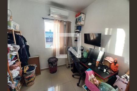 Quarto 1 de casa para alugar com 3 quartos, 117m² em Vila Cascatinha, São Vicente