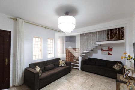 Sala  de casa à venda com 5 quartos, 185m² em Parque Casa de Pedra, São Paulo