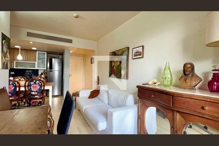 Sala de apartamento para alugar com 1 quarto, 45m² em Pinheiros, São Paulo