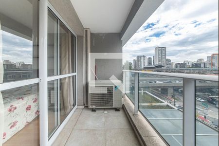 Varanda de kitnet/studio para alugar com 1 quarto, 38m² em Brooklin, São Paulo