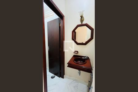 Casa à venda com 4 quartos, 303m² em Nova Campinas, Campinas