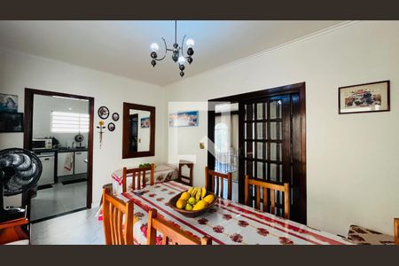 Casa à venda com 4 quartos, 303m² em Nova Campinas, Campinas