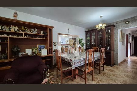 Casa à venda com 8 quartos, 400m² em Parque Novo Oratório, Santo André