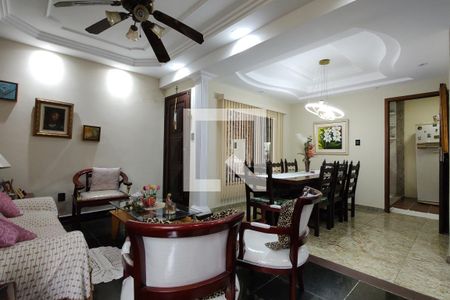 Sala de casa de condomínio à venda com 5 quartos, 323m² em Taquara, Rio de Janeiro