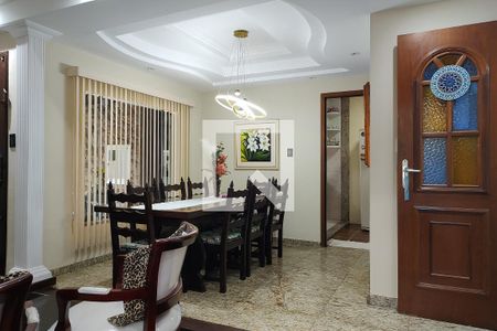 Sala de casa de condomínio à venda com 5 quartos, 323m² em Taquara, Rio de Janeiro