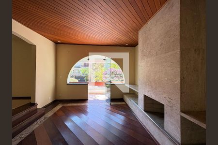 Sala de Lareira de casa à venda com 5 quartos, 341m² em City América, São Paulo