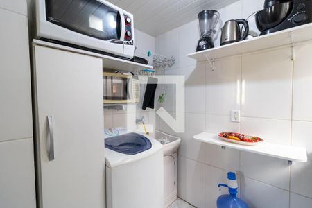 Cozinha e Área de Serviço de apartamento à venda com 2 quartos, 47m² em São José, Porto Alegre