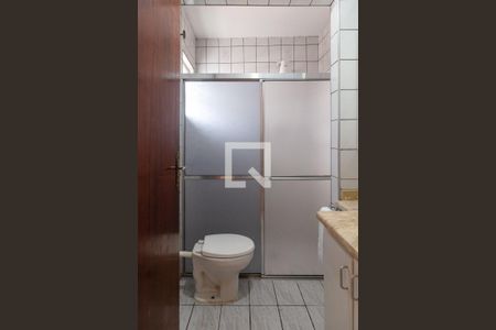 Banheiro 1 de casa para alugar com 2 quartos, 130m² em Vila Rosália, Guarulhos