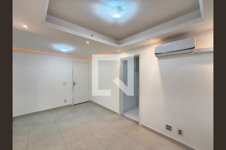 Apartamento à venda com 2 quartos, 52m² em Taquara, Rio de Janeiro