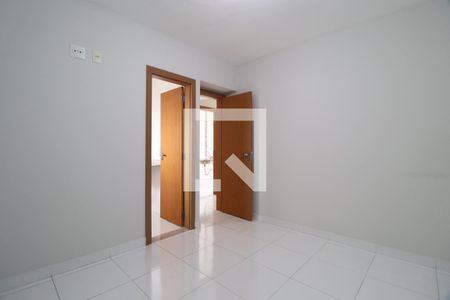 Quarto 2 - Suíte de apartamento para alugar com 4 quartos, 188m² em Santa Mônica, Uberlândia