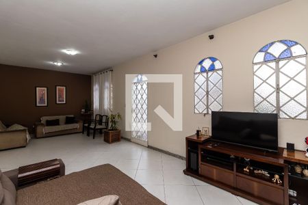 Sala  de casa à venda com 5 quartos, 420m² em São João Batista, Belo Horizonte