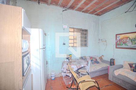 Sala de casa à venda com 2 quartos, 96m² em Hípica, Porto Alegre